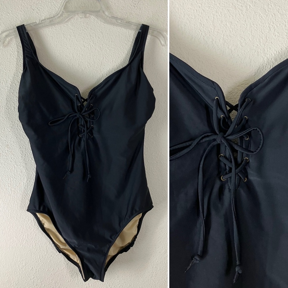 CAROL WIOR Black One-Piece Swimsuit 14 Slimming Underwire Resort Vacation Beach